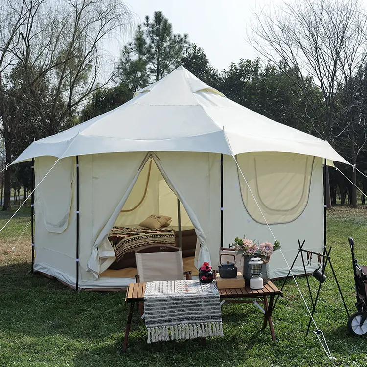 La moderna tienda de yurta mongola lidera la nueva tendencia de glamping al aire libre